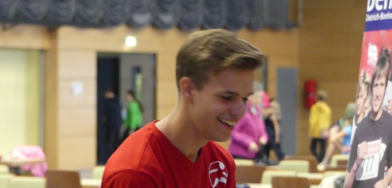 Bild vom 13. Benefizlauf im Jahr 2022. Dies ist das 128. Bild.